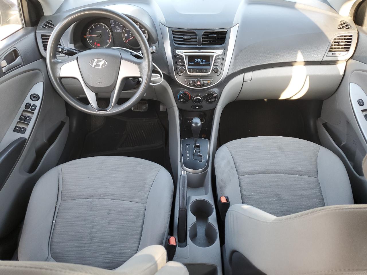 2016 Hyundai Accent - Image 8