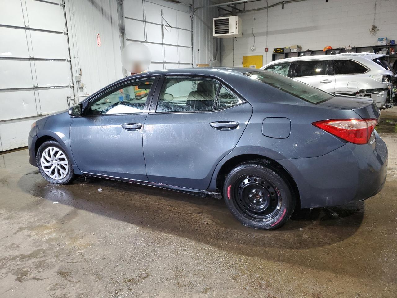 2017 Toyota Corolla - Image 2