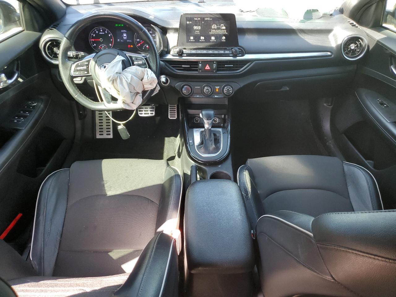 2020 Kia Forte - Image 8