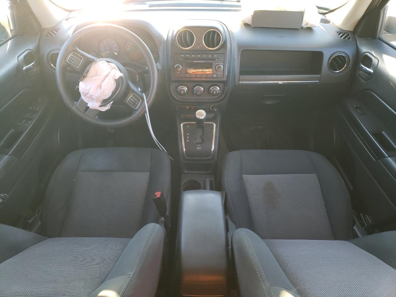2015 Jeep Liberty (Patriot) - Image 8