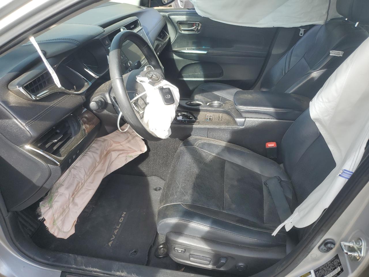 2014 Toyota Avalon - Image 7