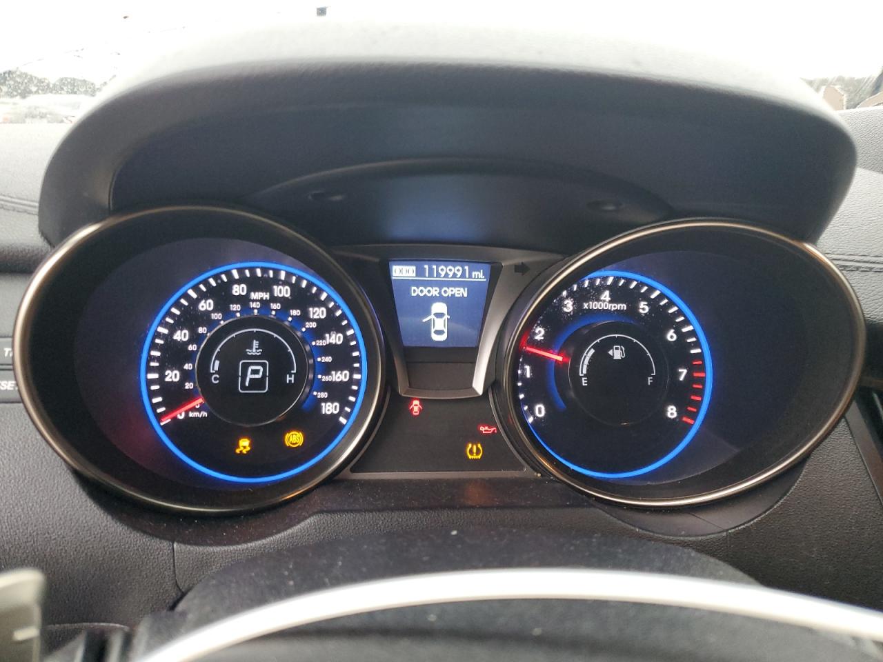 2016 Hyundai Genesis - Image 9