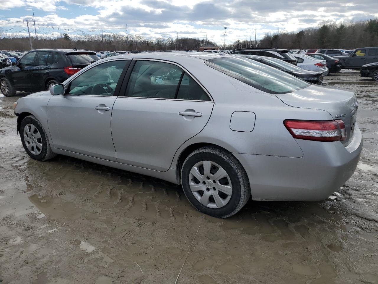 2011 Toyota Camry - Image 2