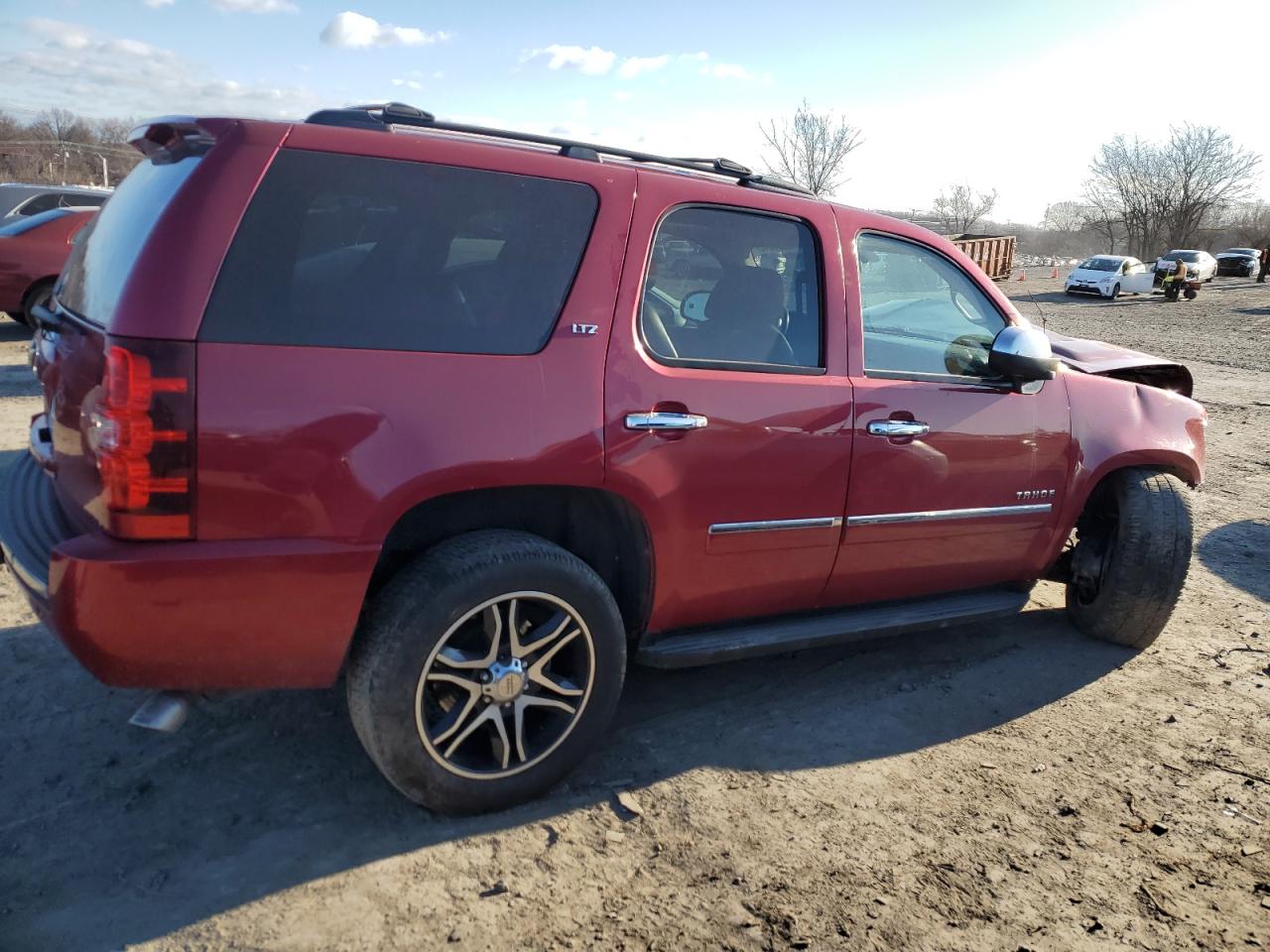 2013 Chevrolet Tahoe - Image 3