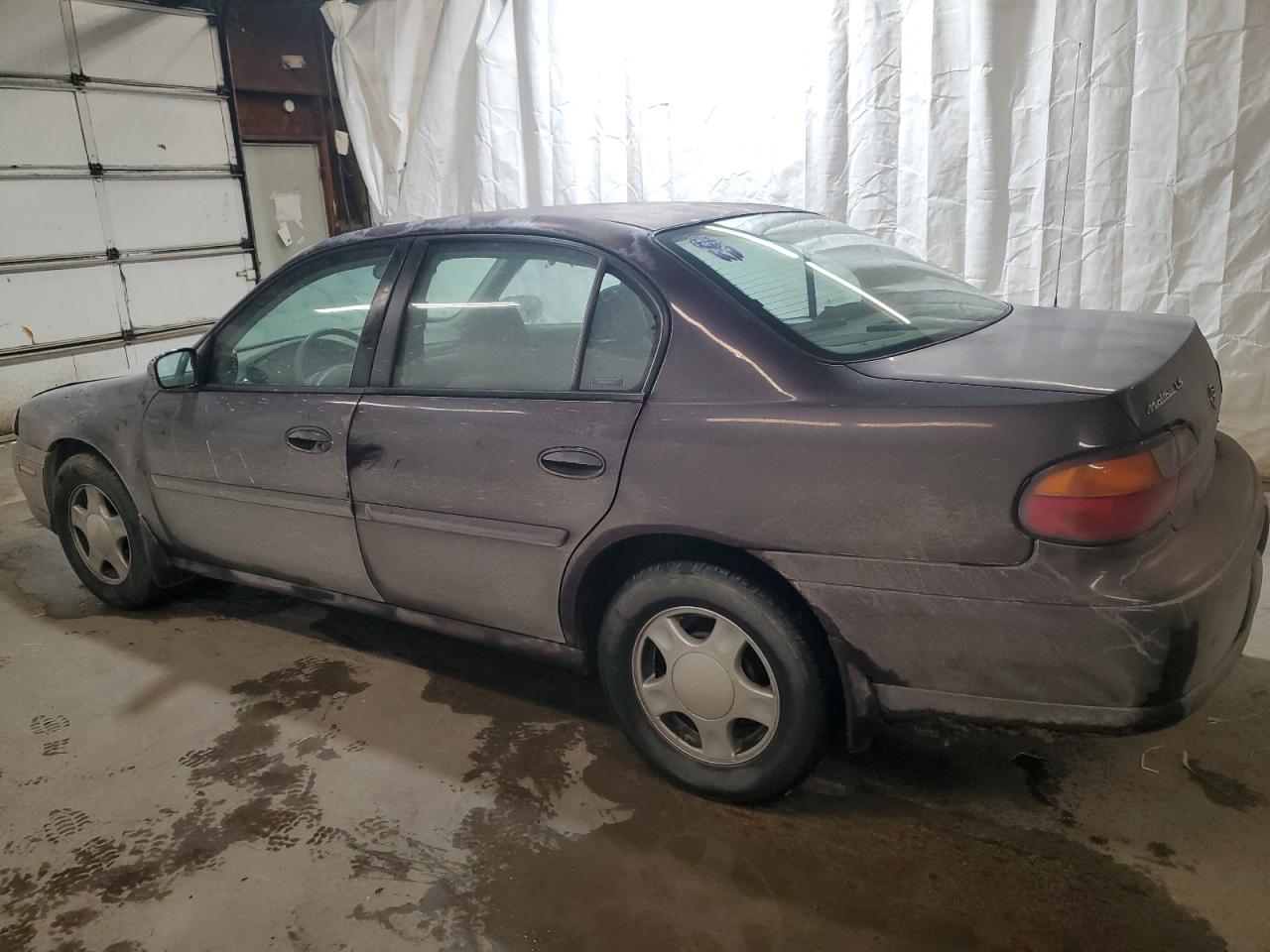 2000 Chevrolet Malibu - Image 2
