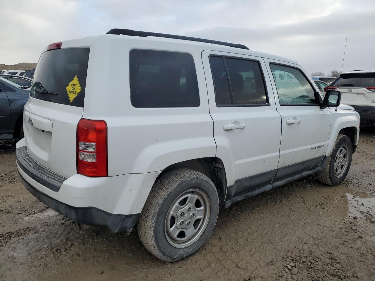 2014 Jeep Liberty (Patriot) - Image 3