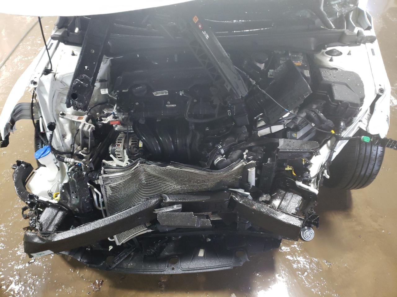 2021 Hyundai Elantra - Image 11