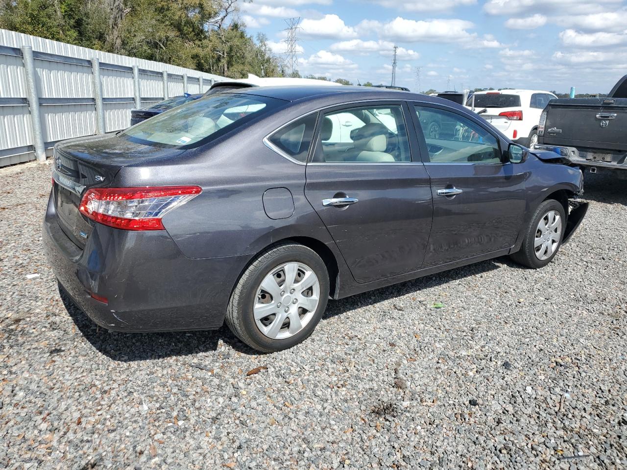 2014 Nissan Sentra - Image 3