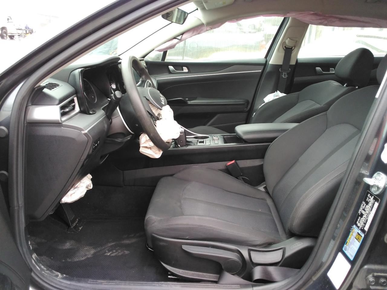 2022 Kia K5 - Image 7