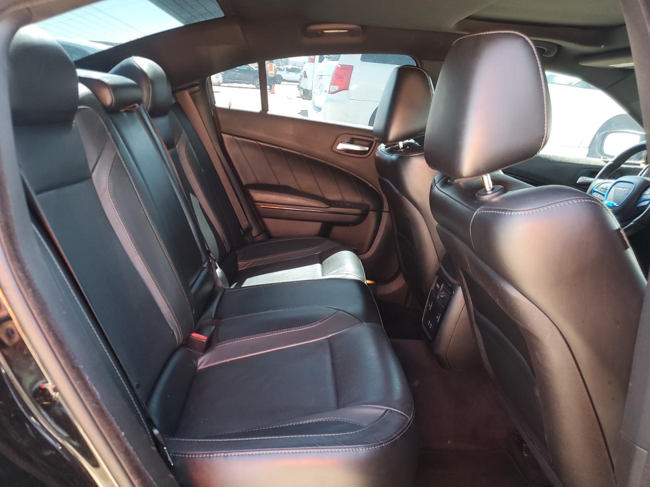 2016 Dodge Charger - Image 10