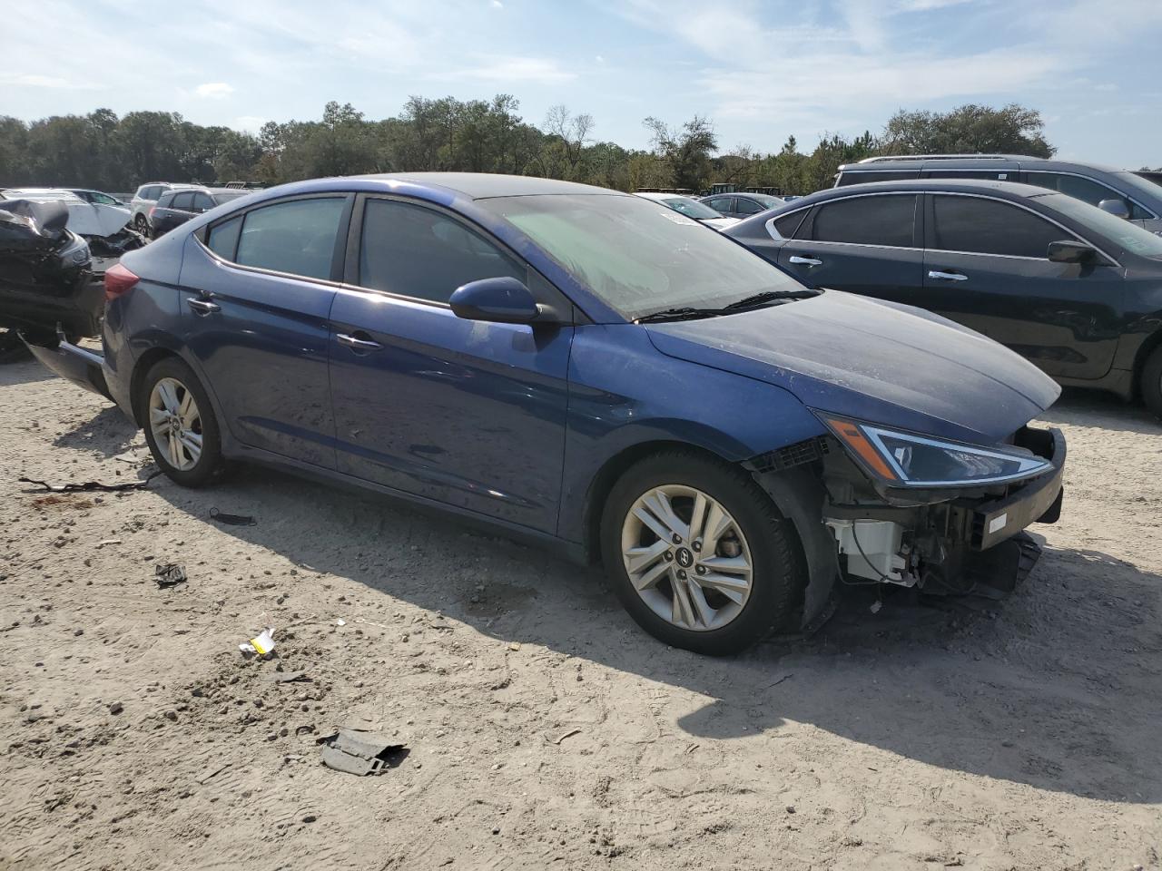 2020 Hyundai Elantra - Image 4