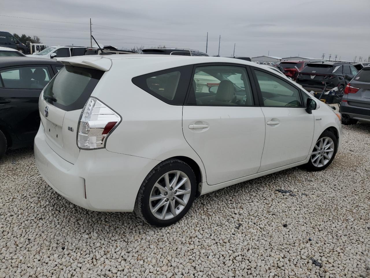 2013 Toyota Prius - Image 3