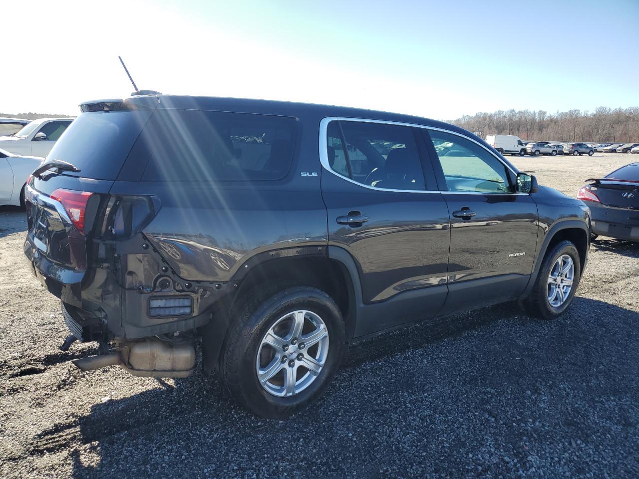 2019 GMC Acadia - Image 3