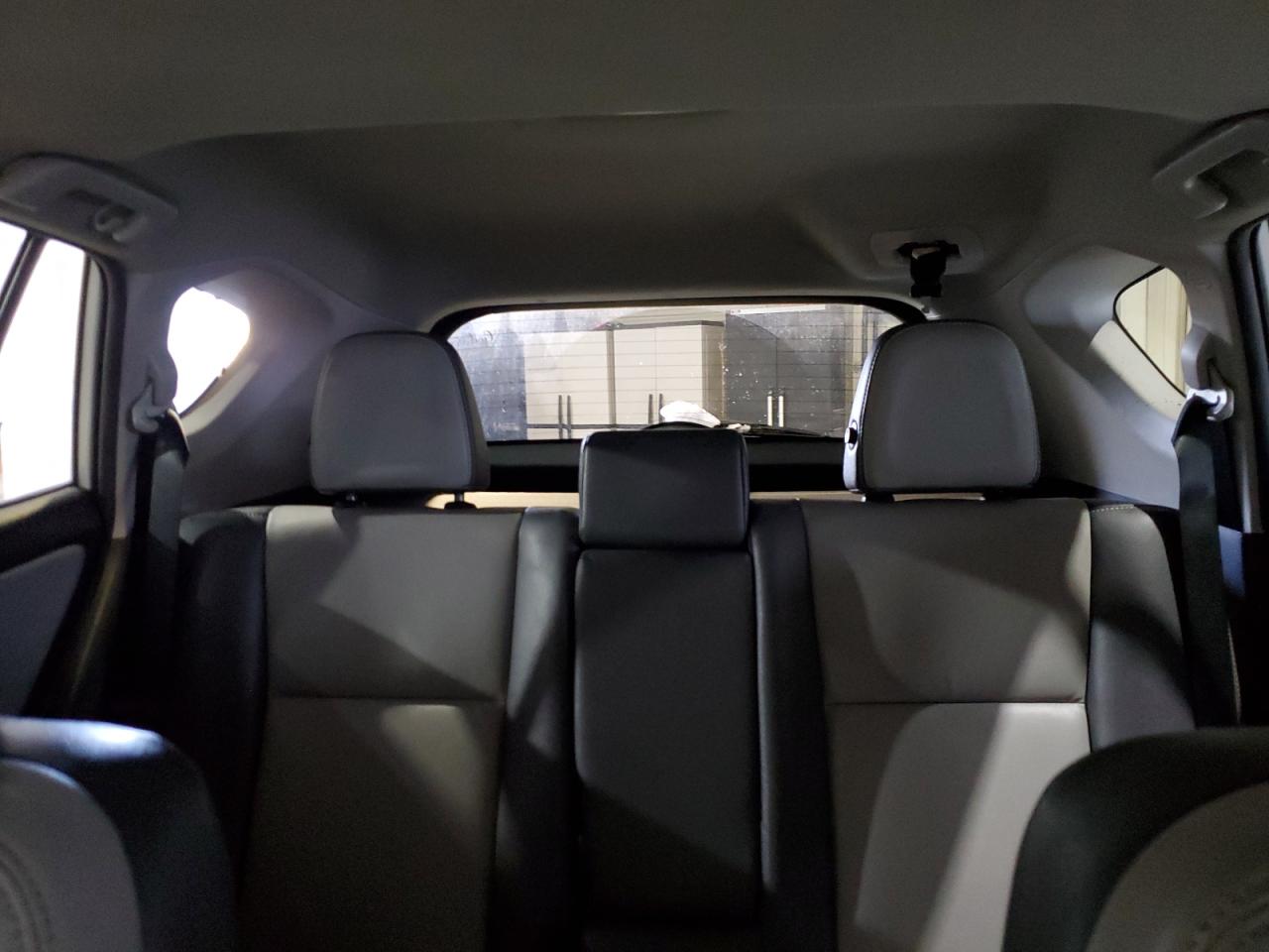2014 Toyota RAV 4 - Image 10