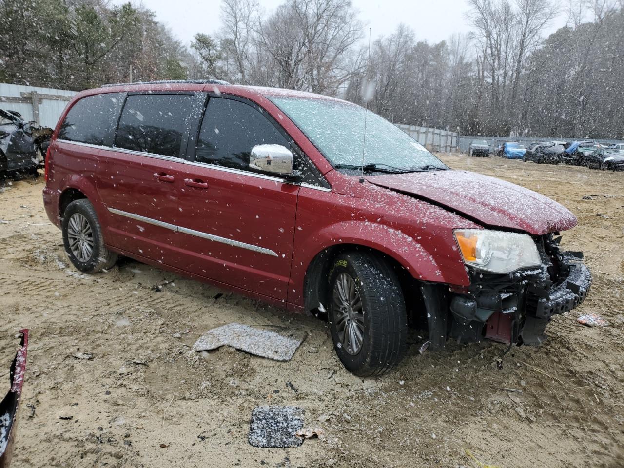 2013 Chrysler Town & Country - Image 4