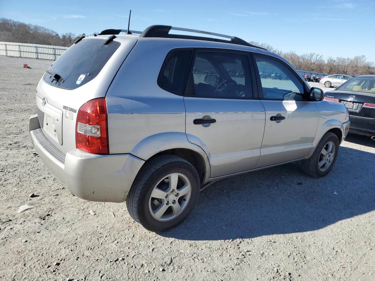 2005 Hyundai Tucson - Image 3