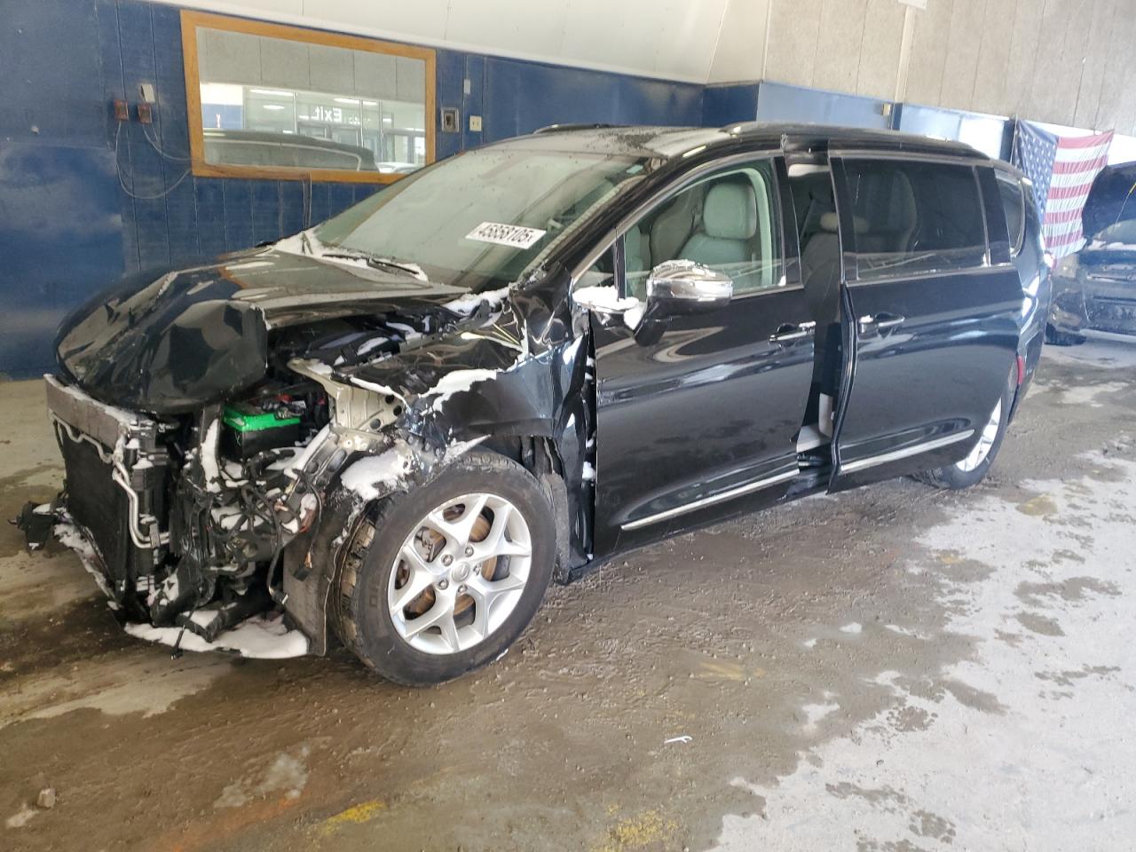 2019 Chrysler Pacifica - Image 1