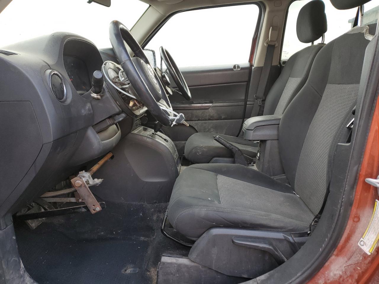 2012 Jeep Liberty (Patriot) - Image 7
