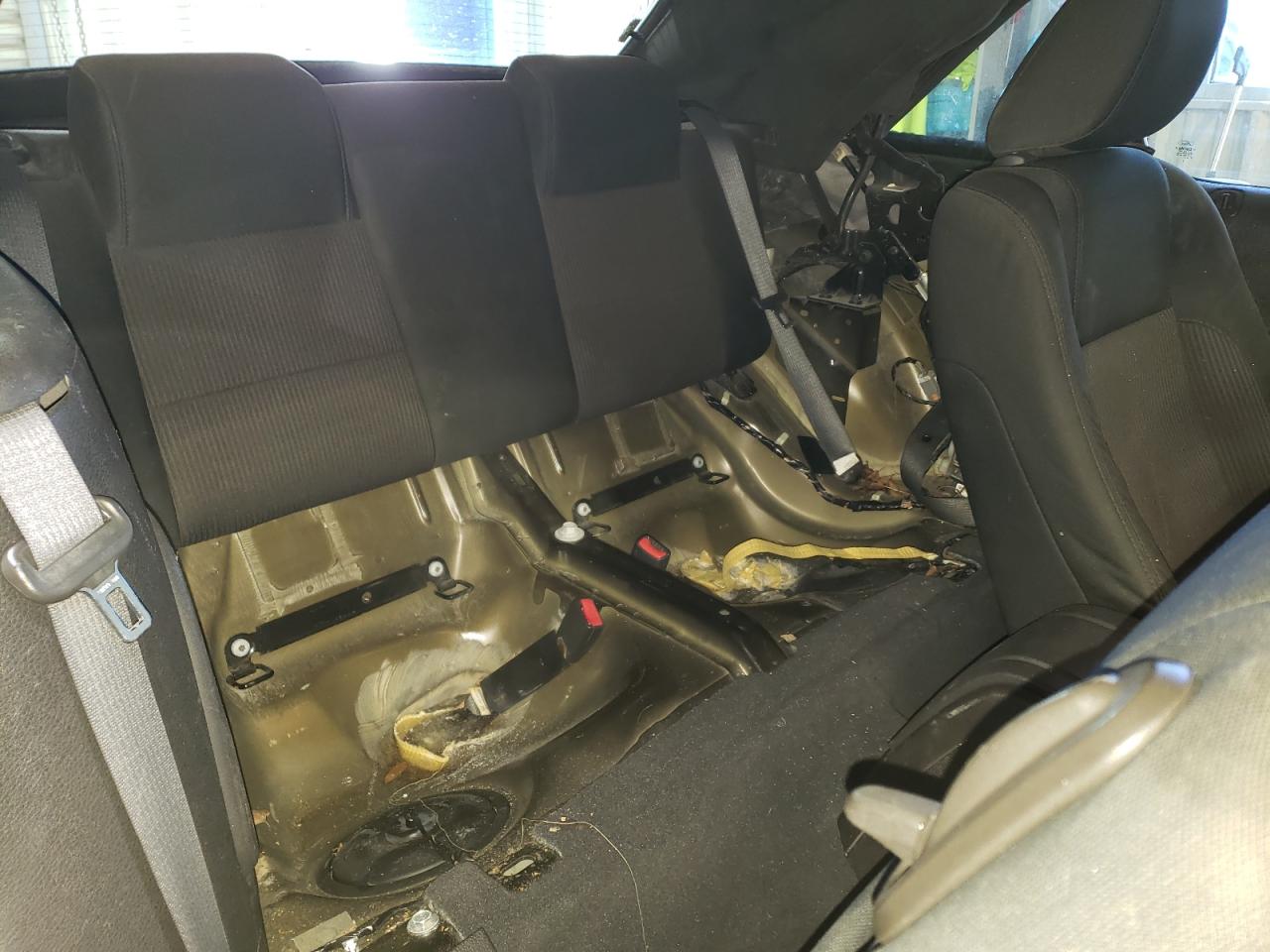 2010 Ford Mustang - Image 10