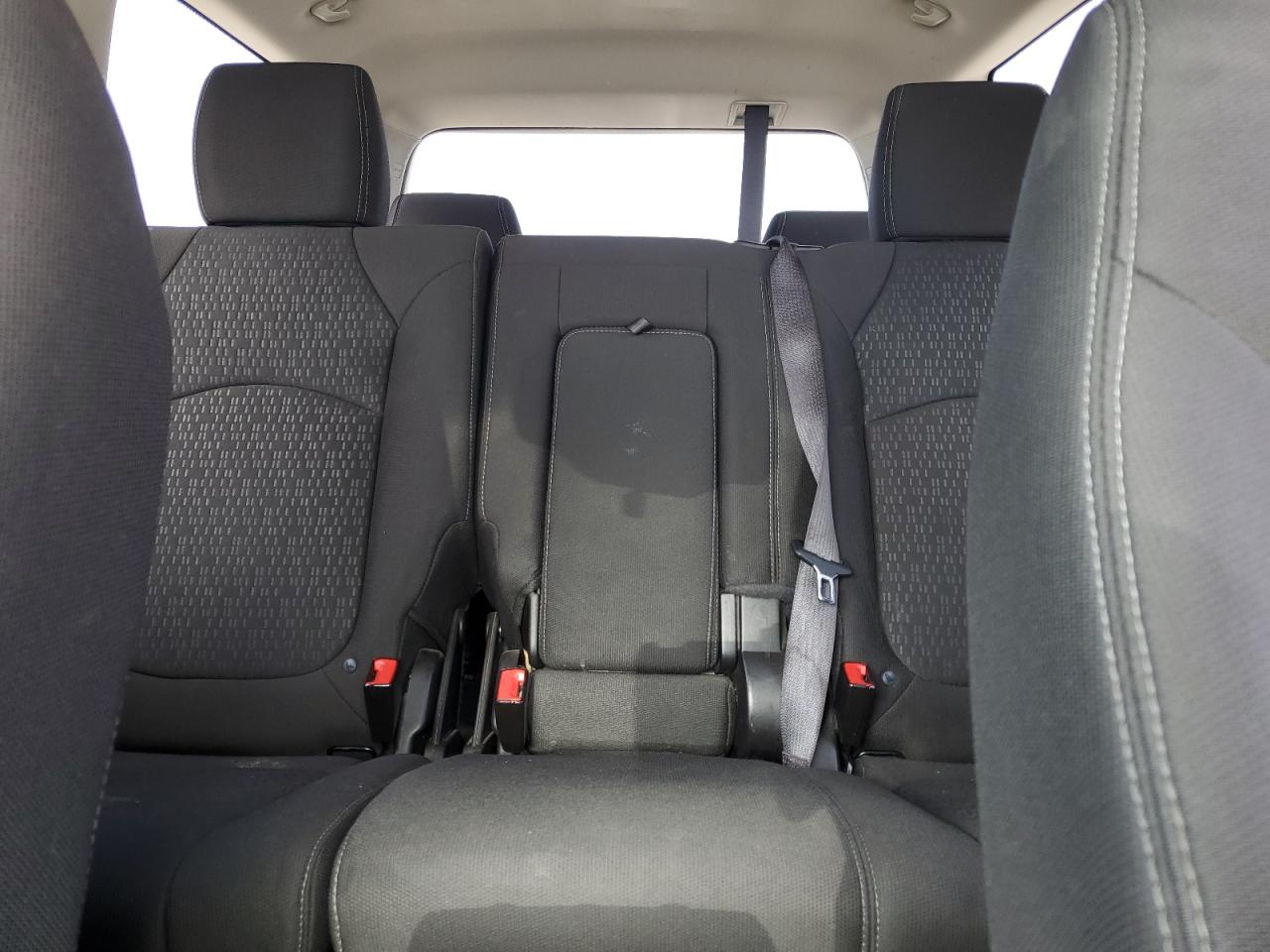 2015 GMC Acadia - Image 10