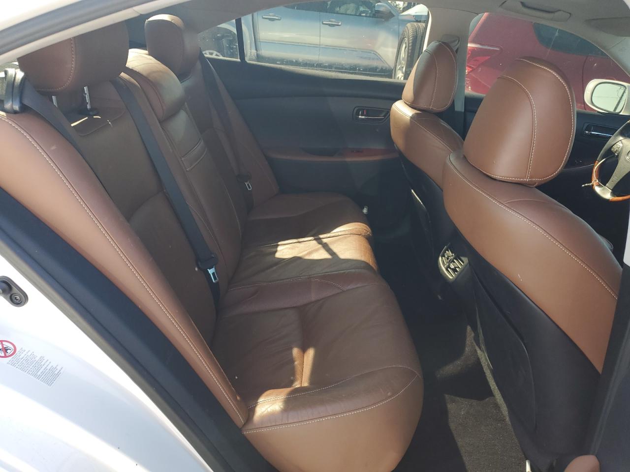 2012 Lexus ES - Image 10