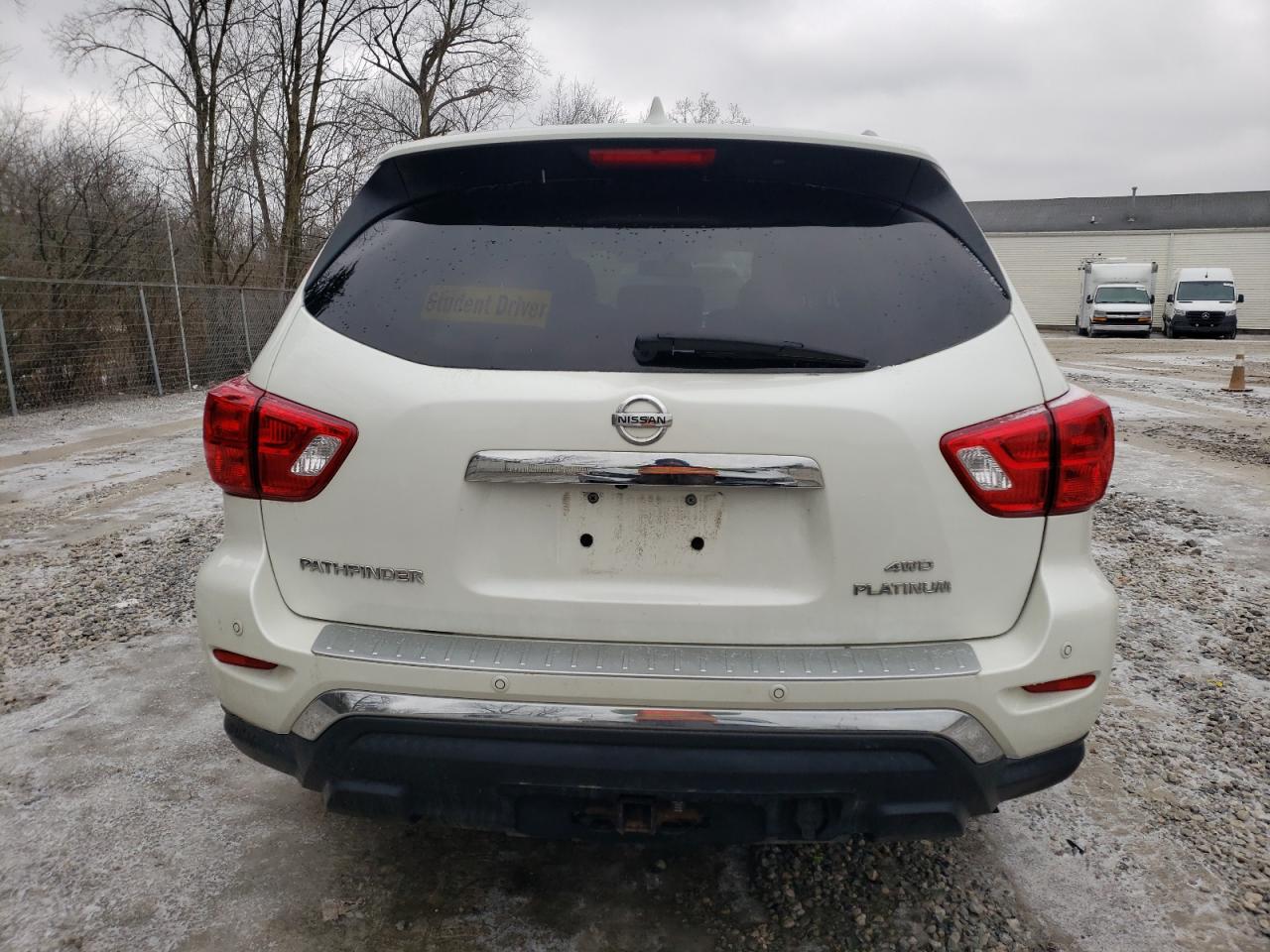 2019 Nissan Pathfinder - Image 6