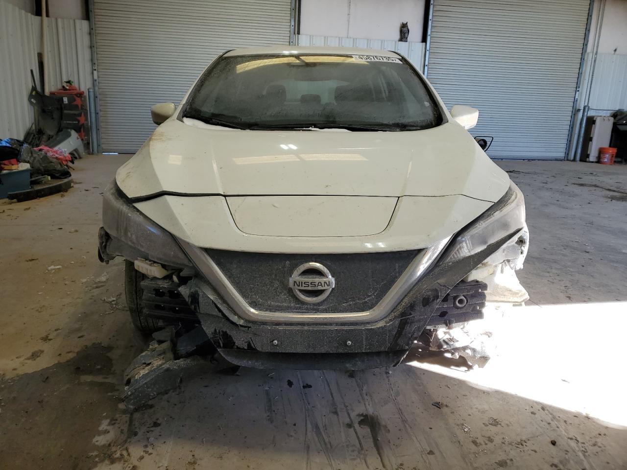 2022 Nissan Leaf - Image 5