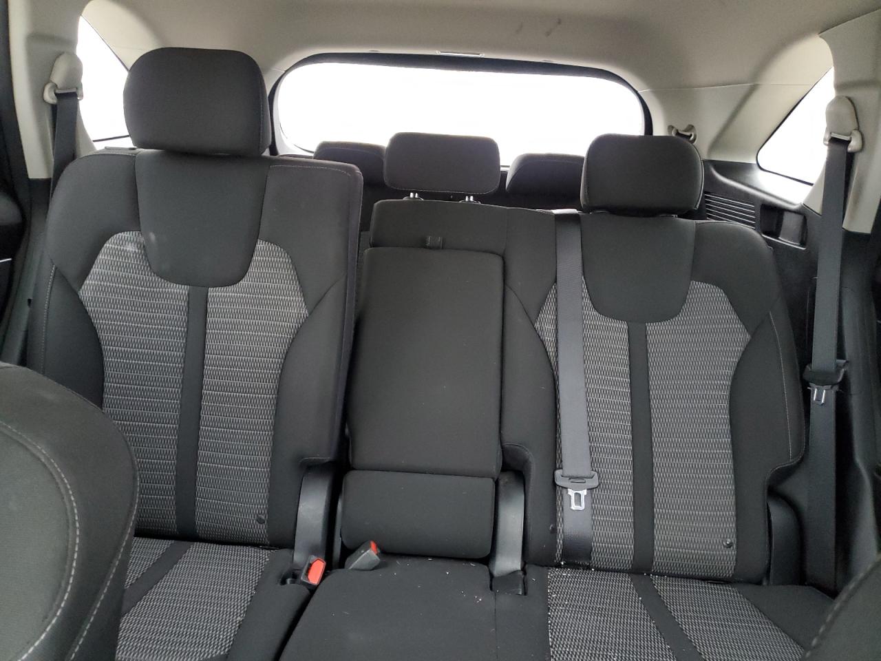 2021 Kia Sorento - Image 10