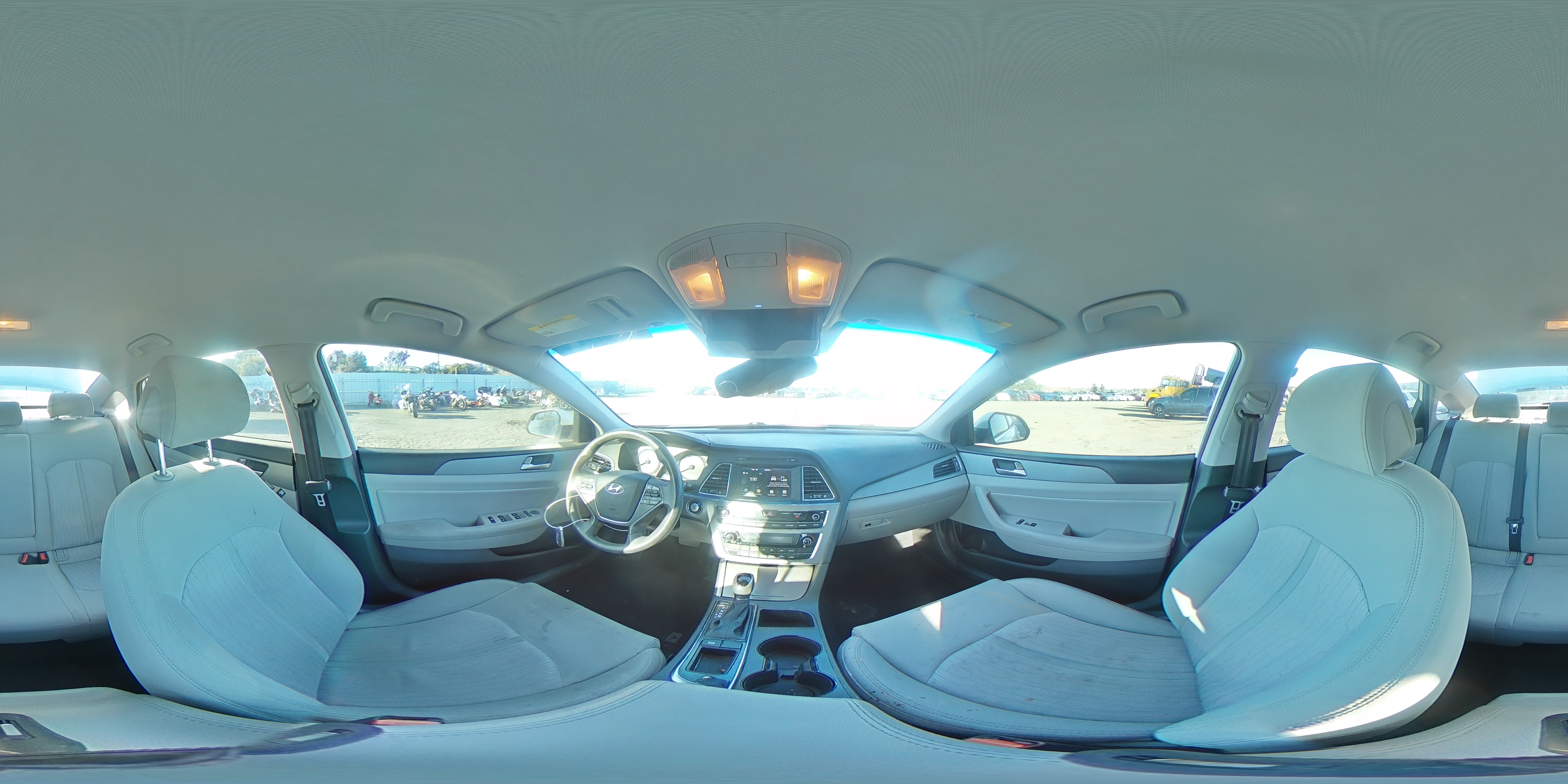 2017 Hyundai Sonata - Image 12