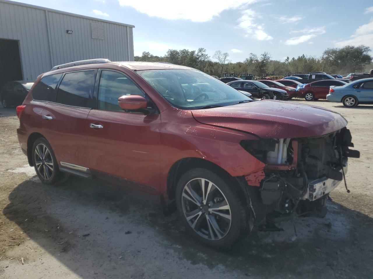 2017 Nissan Pathfinder - Image 4