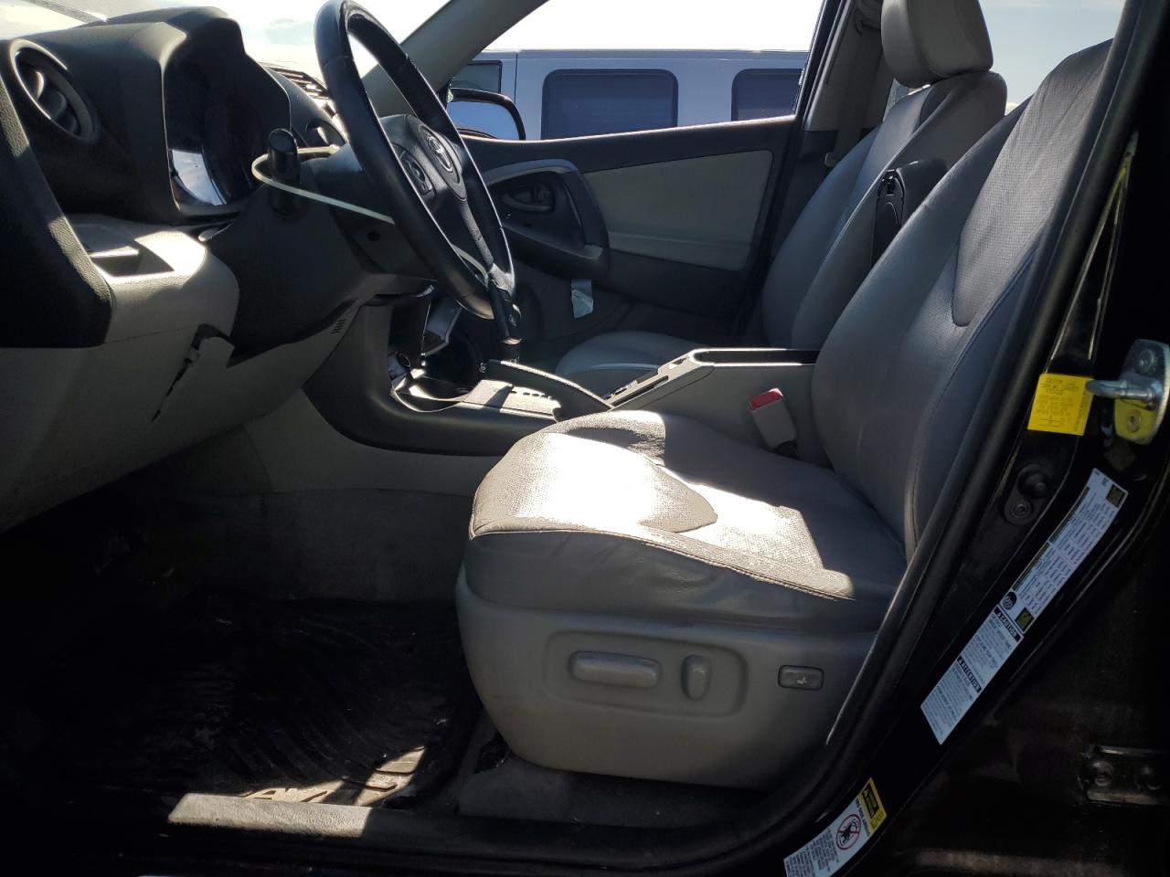2011 Toyota RAV 4 - Image 7