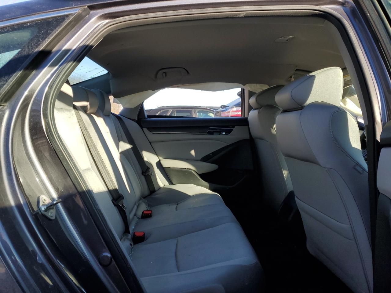 1hgcv1f1xka076909 1HGCV1F1XKA076909 2019 Honda Accord Lx