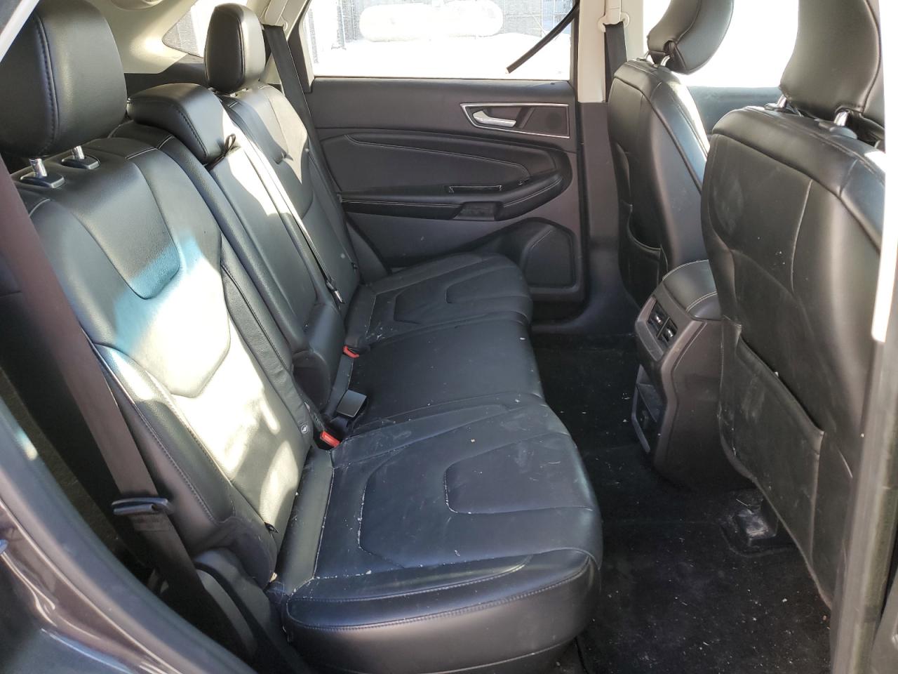 2015 Ford Edge - Image 11