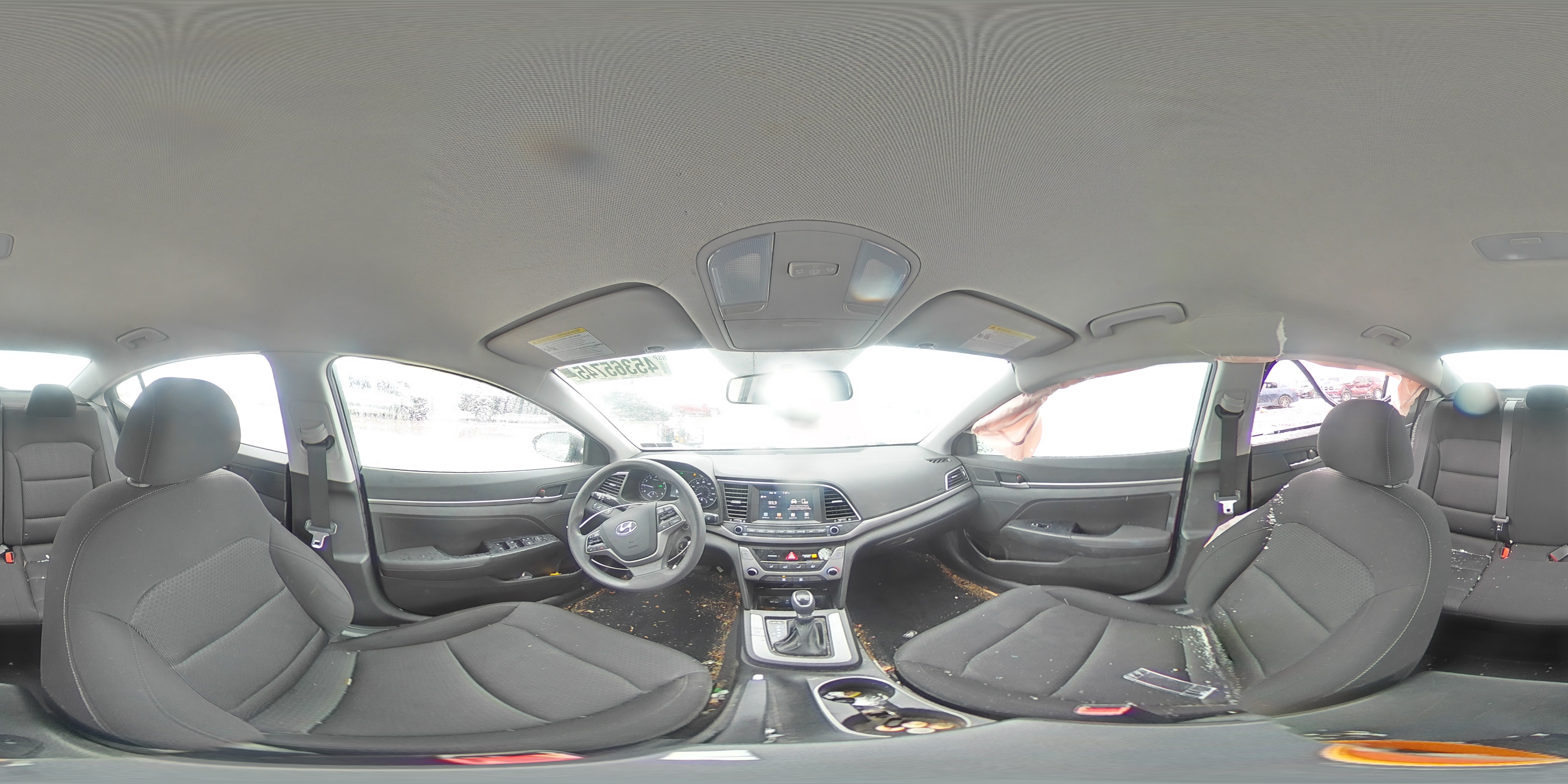 2018 Hyundai Elantra - Image 12