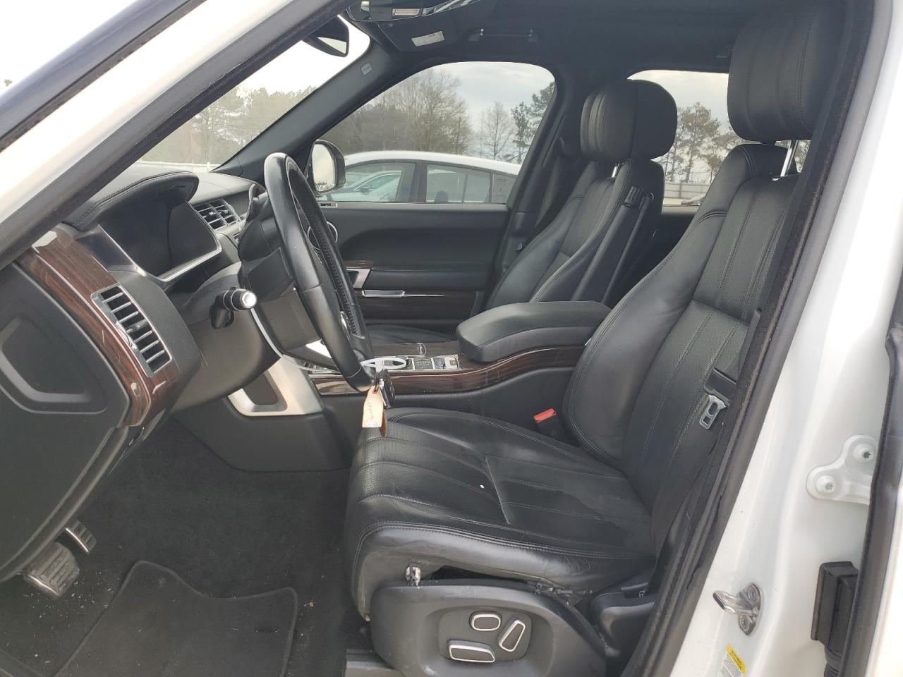 2014 Land Rover Range Rover - Image 7