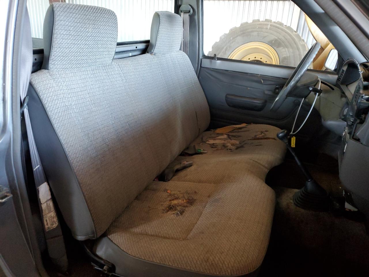 1994 Toyota Pickup - Image 10