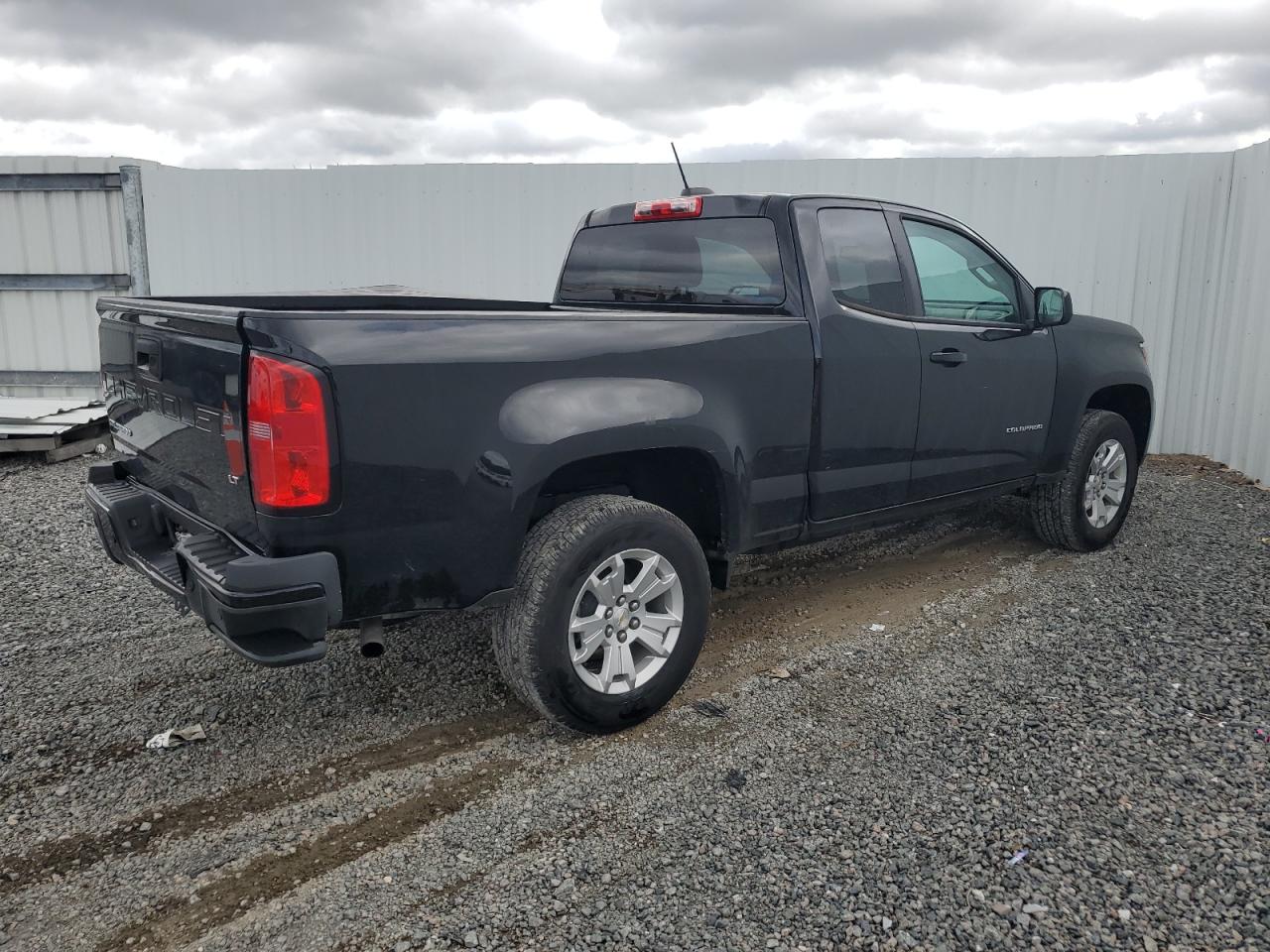 2022 Chevrolet Colorado - Image 3