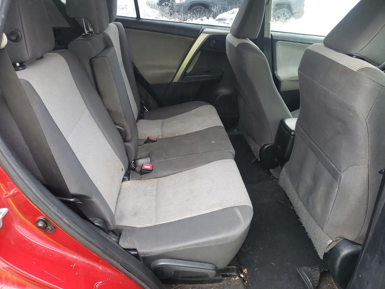 2015 Toyota RAV 4 - Image 10