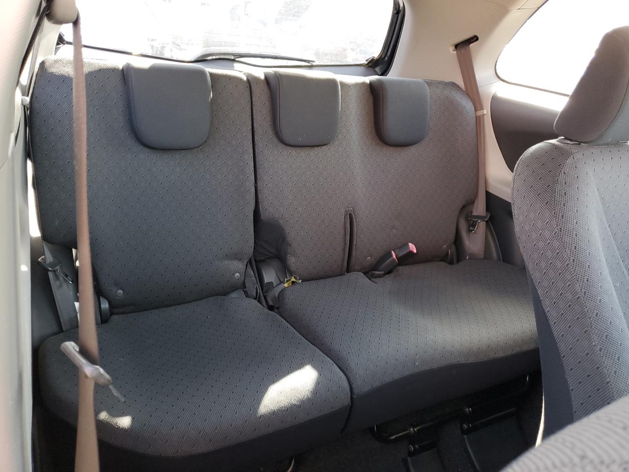 2009 Toyota Yaris - Image 10