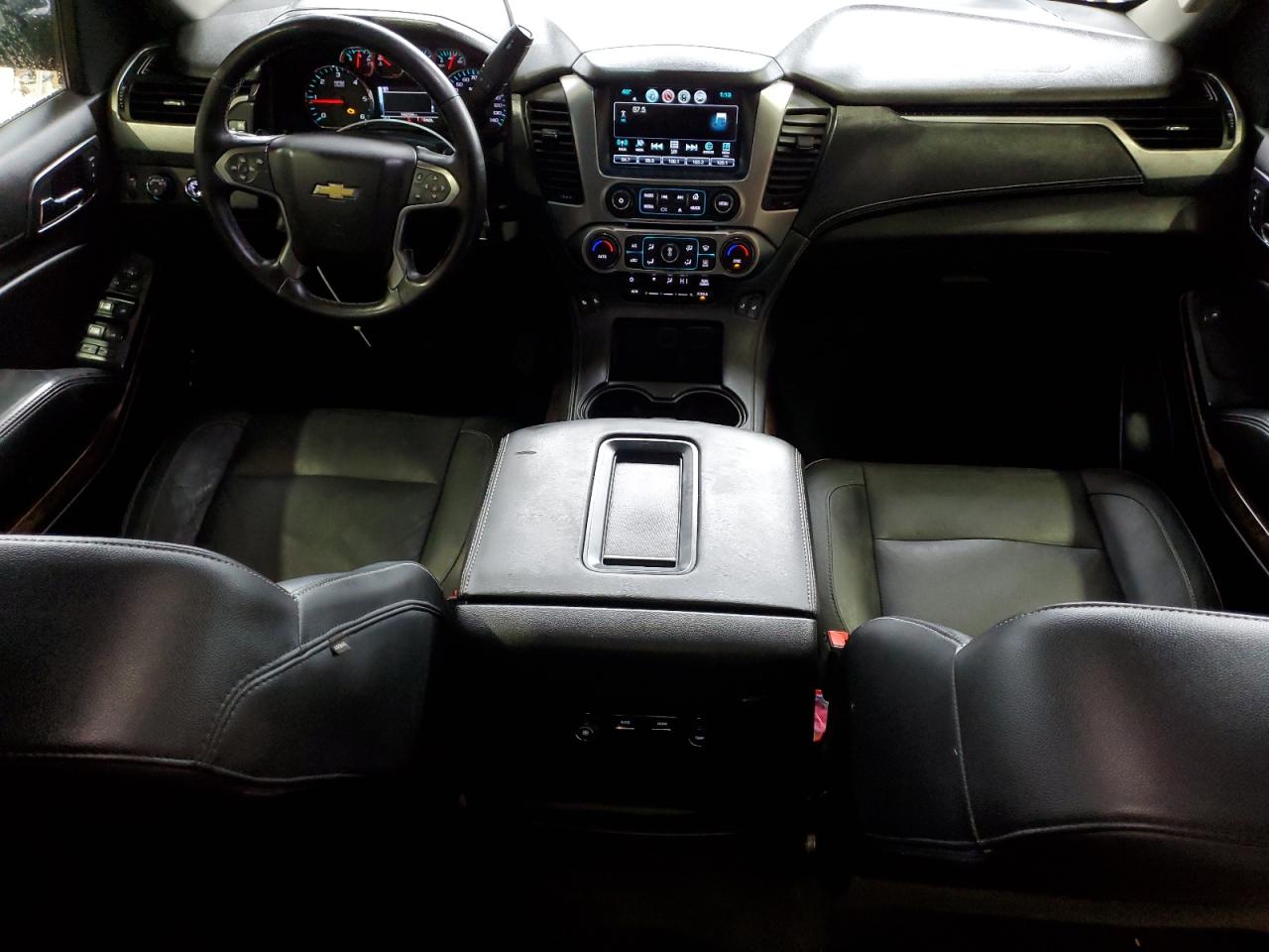 2017 Chevrolet Suburban - Image 8