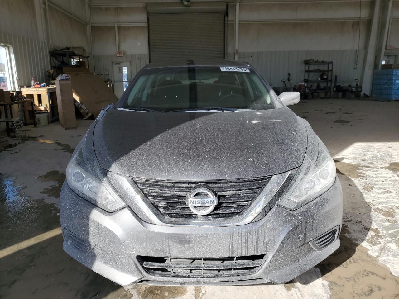 2017 Nissan Altima - Image 5