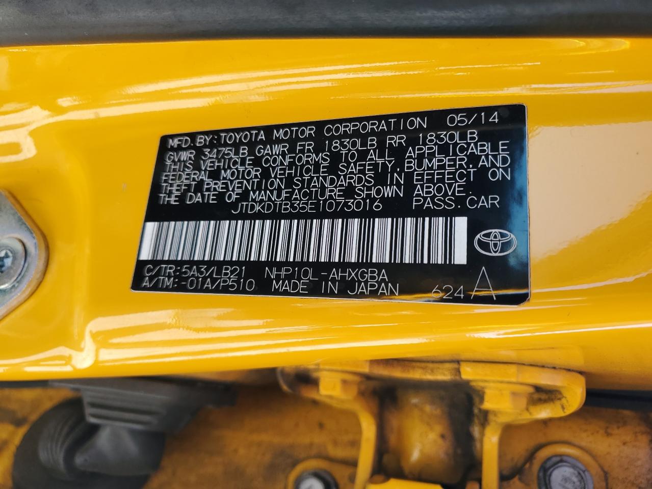 2014 Toyota Prius - Image 12