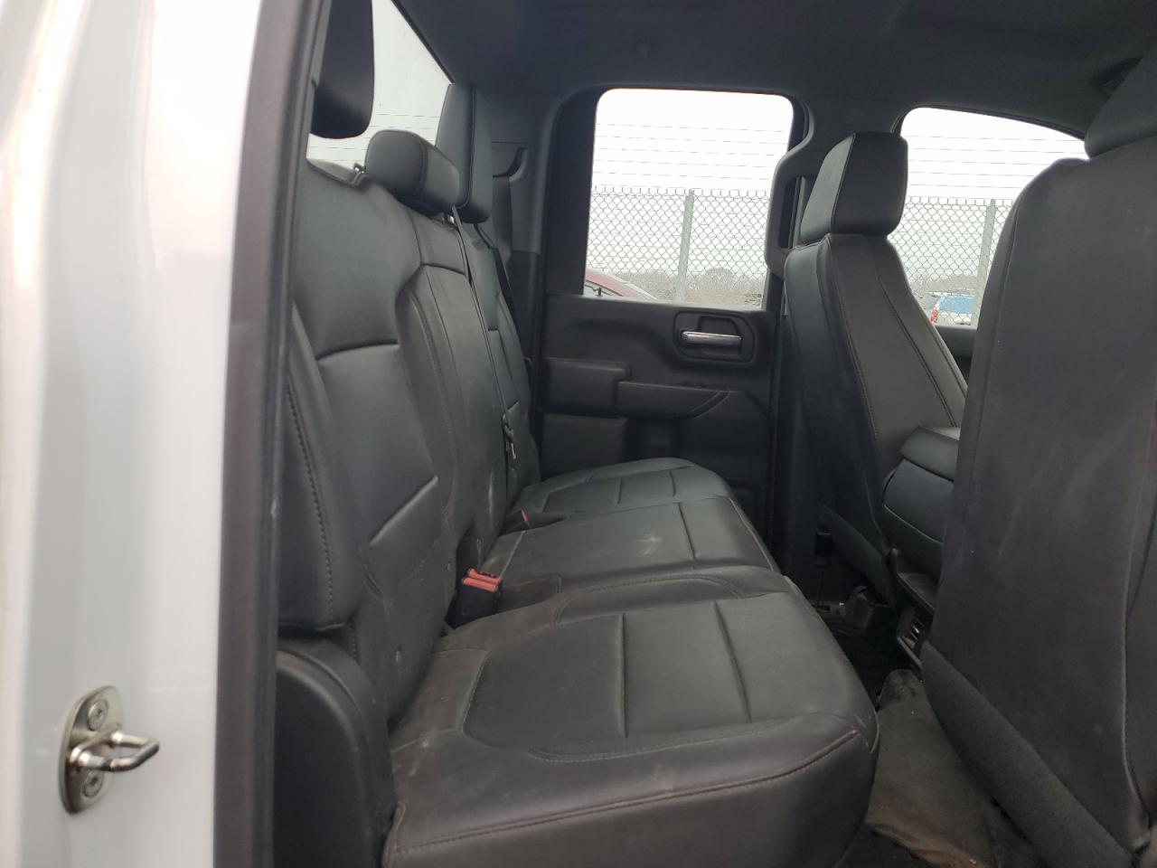 2021 Chevrolet Silverado - Image 10