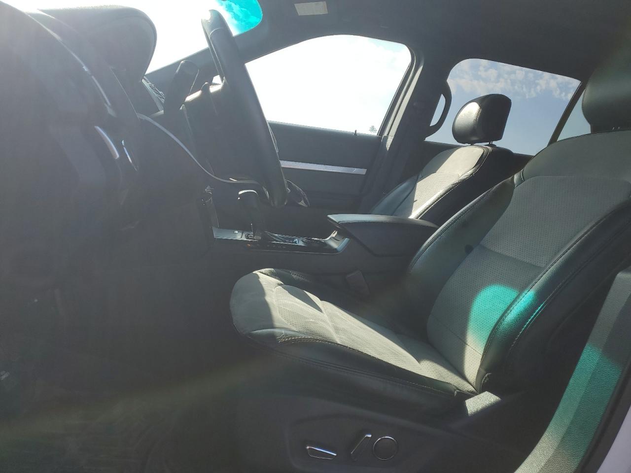 2017 Ford Explorer - Image 7