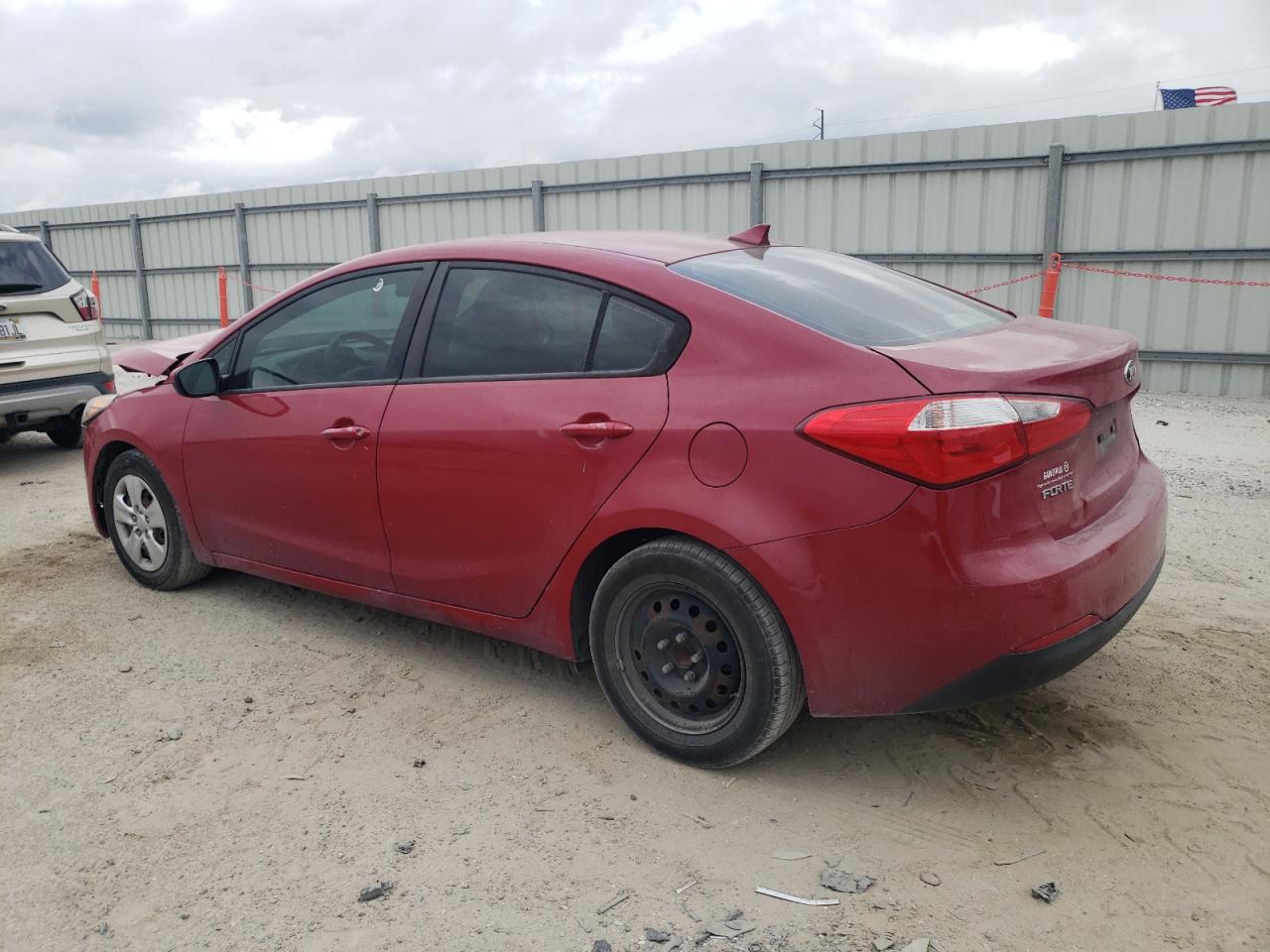 2016 Kia Forte - Image 2