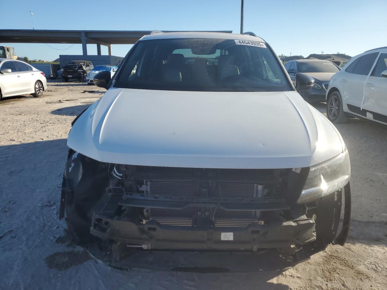 2021 Volkswagen Tiguan - Image 5