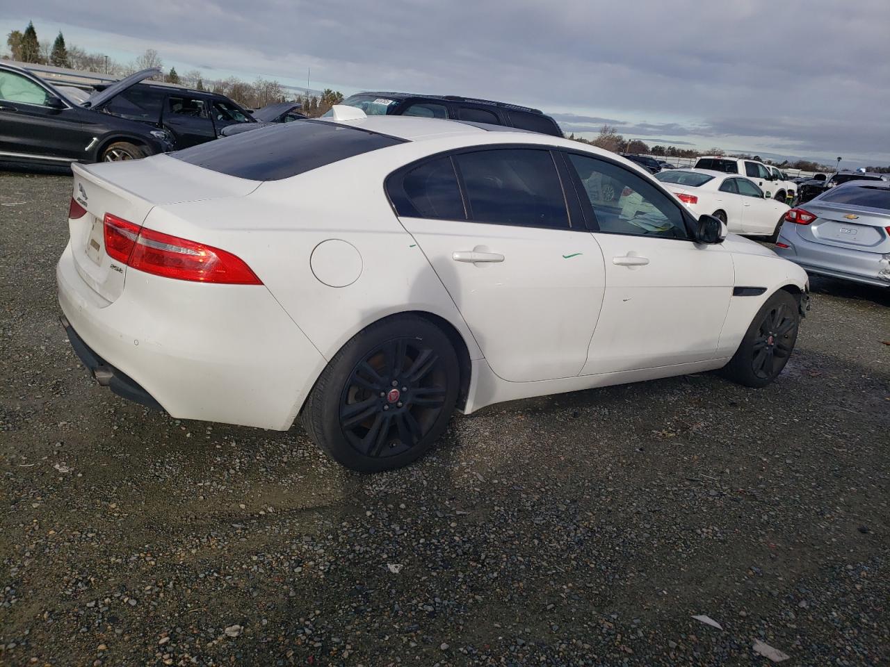 2017 Jaguar XE - Image 3