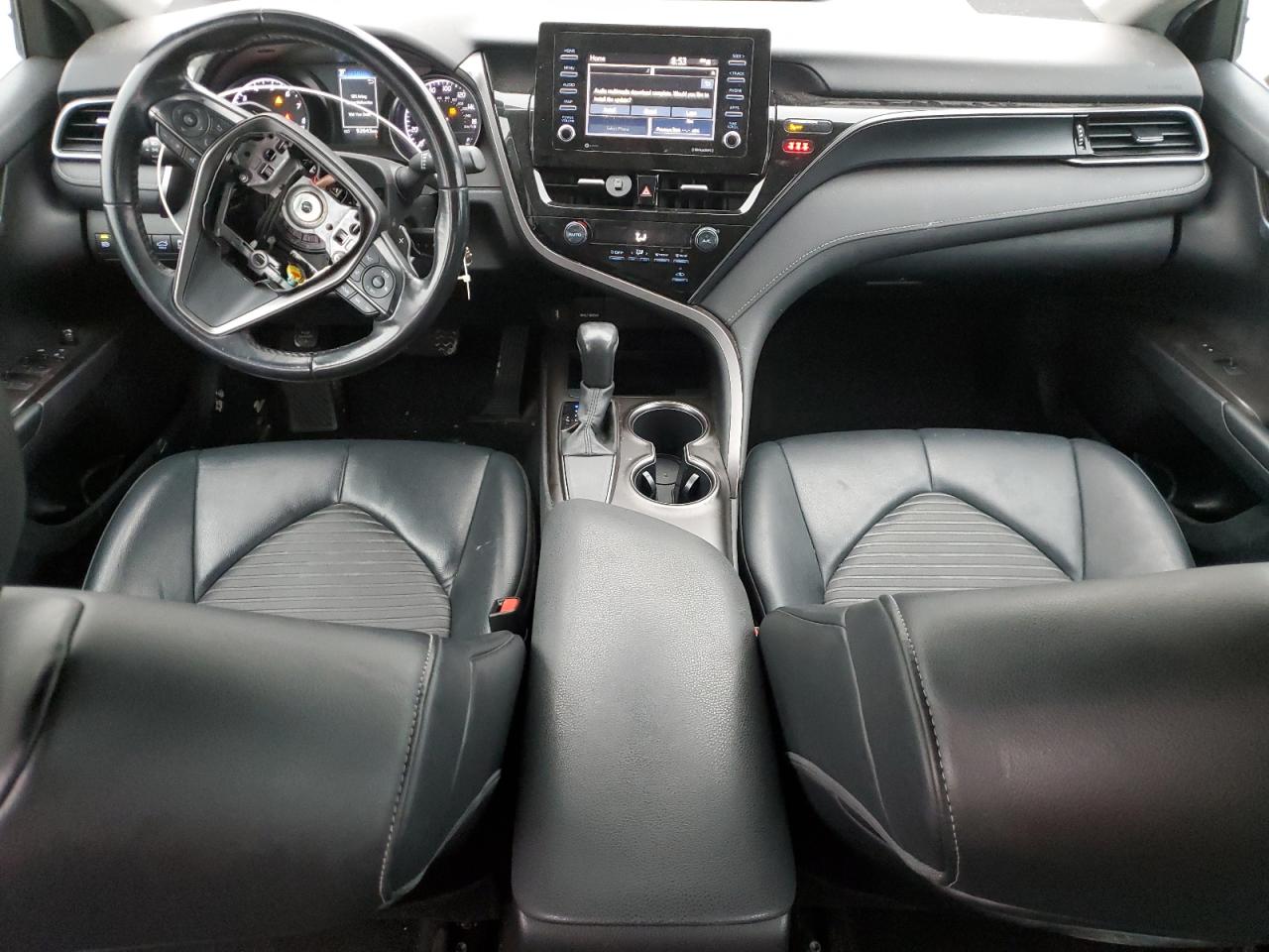 2021 Toyota Camry - Image 8