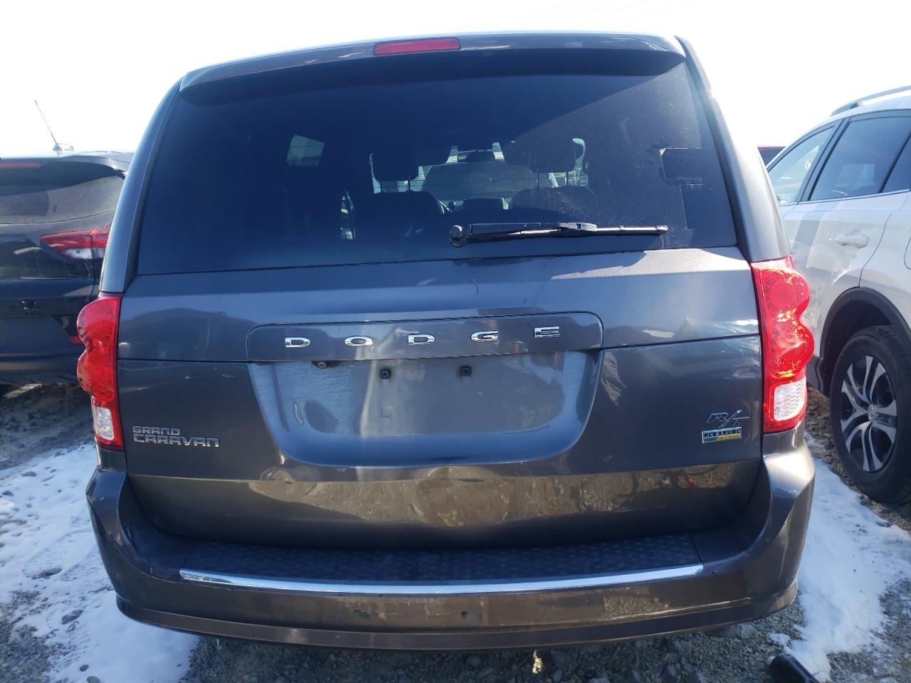 2016 Dodge Caravan - Image 6