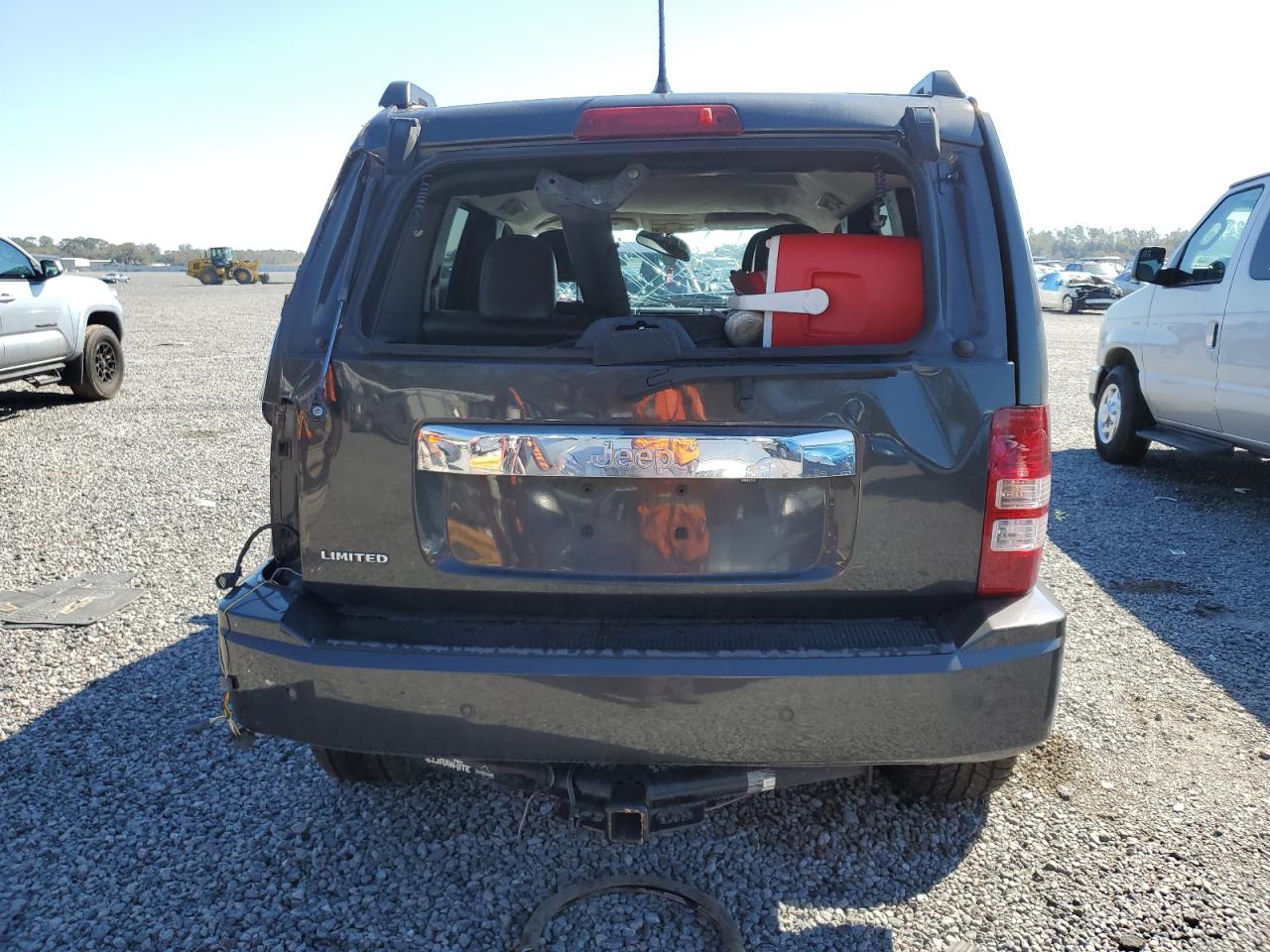 2011 Jeep Liberty (North America) - Image 6